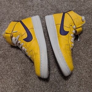 AF1 Nike Lakers mid top